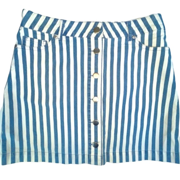 Forever 21 Dresses & Skirts - Forever 21 A-Line Snap Front Denim Skirt Blue White Stripe L